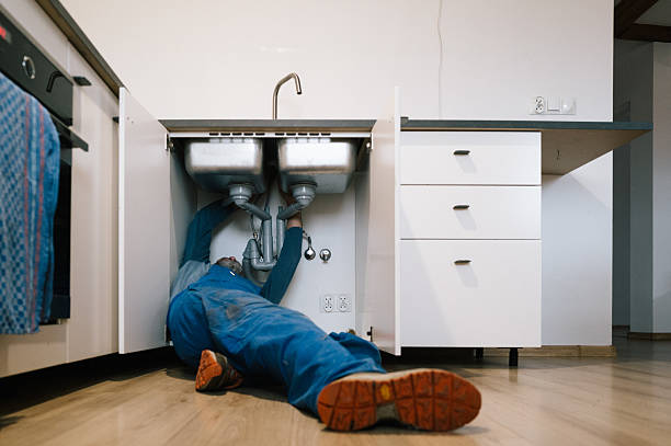 Professional Drain Cleaning technician working in Dover, TN